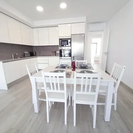 Apartman T3 Alto -vista Mar,ar Condicionado,garagem Quarteira