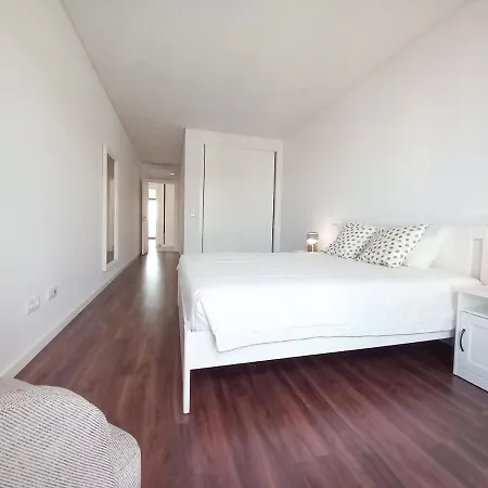 Apartment T3 Alto -vista Mar,ar Condicionado,garagem