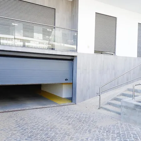 Apartment T3 Alto -vista Mar,ar Condicionado,garagem *