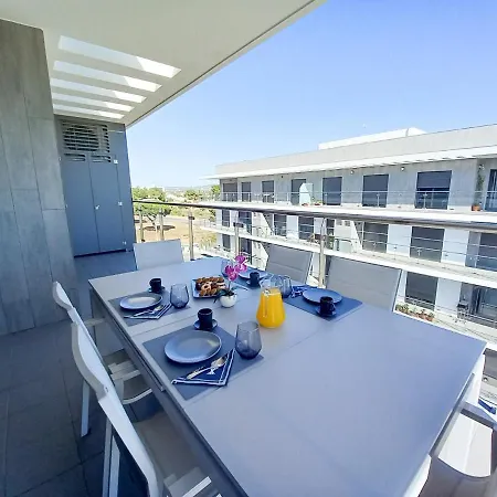 Apartment T3 Alto -vista Mar,ar Condicionado,garagem Quarteira