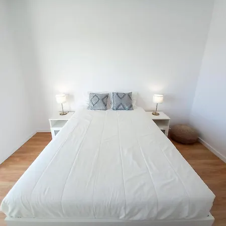 T3 Alto -vista Mar,ar Condicionado,garagem Appartamento *