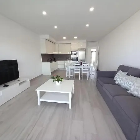 T3 Alto -vista Mar,ar Condicionado,garagem *