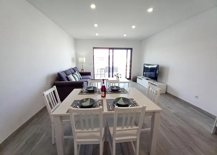Appartamento T3 Alto -vista Mar,ar Condicionado,garagem Quarteira