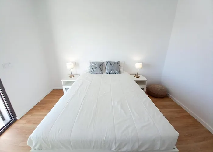 T3 Alto -vista Mar,ar Condicionado,garagem Appartamento *