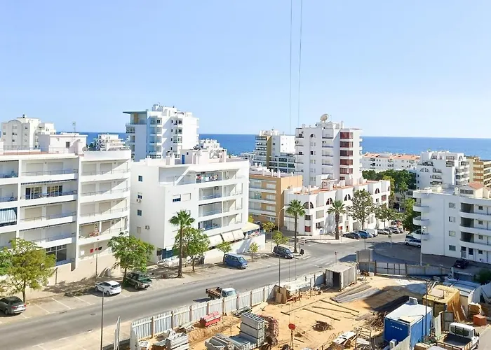 T3 Alto -vista Mar,ar Condicionado,garagem Appartamento *