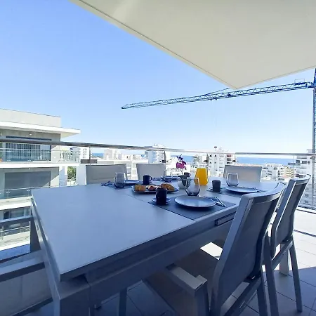 Апартаменты T3 Alto -vista Mar,ar Condicionado,garagem *